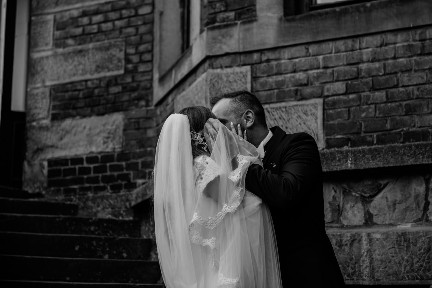 wesele w pałacu żeleńskich, pałac żeleńskich, wesele w plenerze, wesele pod chmurką, ślub plenerowy, ślub pod krakowem w plenerze, piękny rustykalny ślub, świetna zabawa na weselu, lmfoto