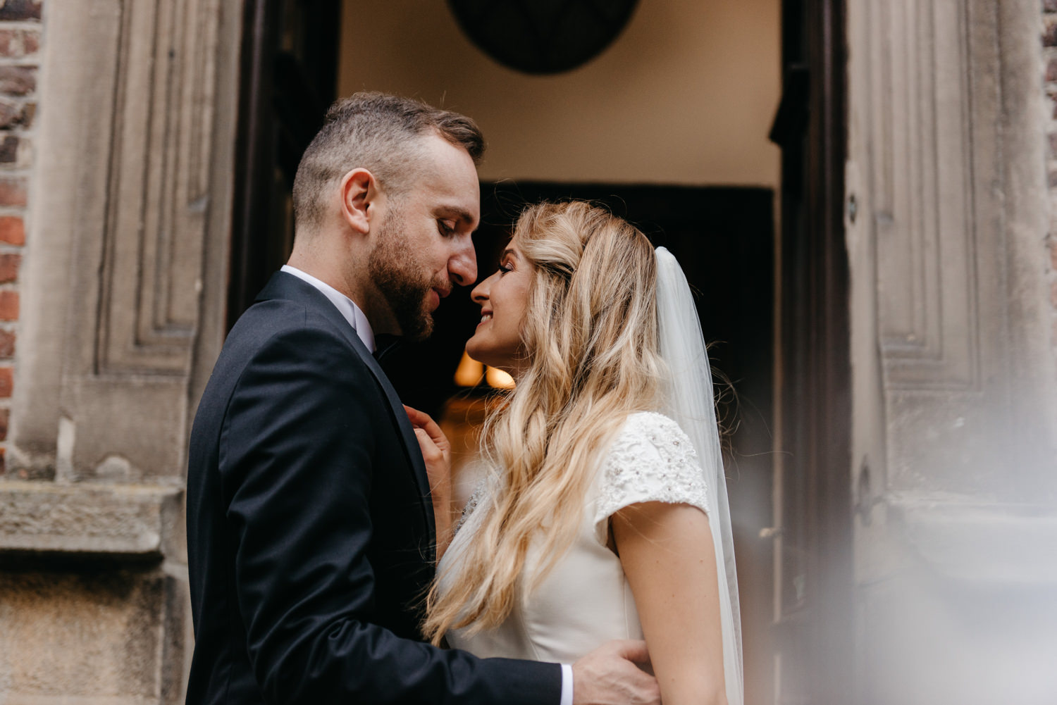 wesele w pałacu żeleńskich, pałac żeleńskich, wesele w plenerze, wesele pod chmurką, ślub plenerowy, ślub pod krakowem w plenerze, piękny rustykalny ślub, świetna zabawa na weselu, lmfoto