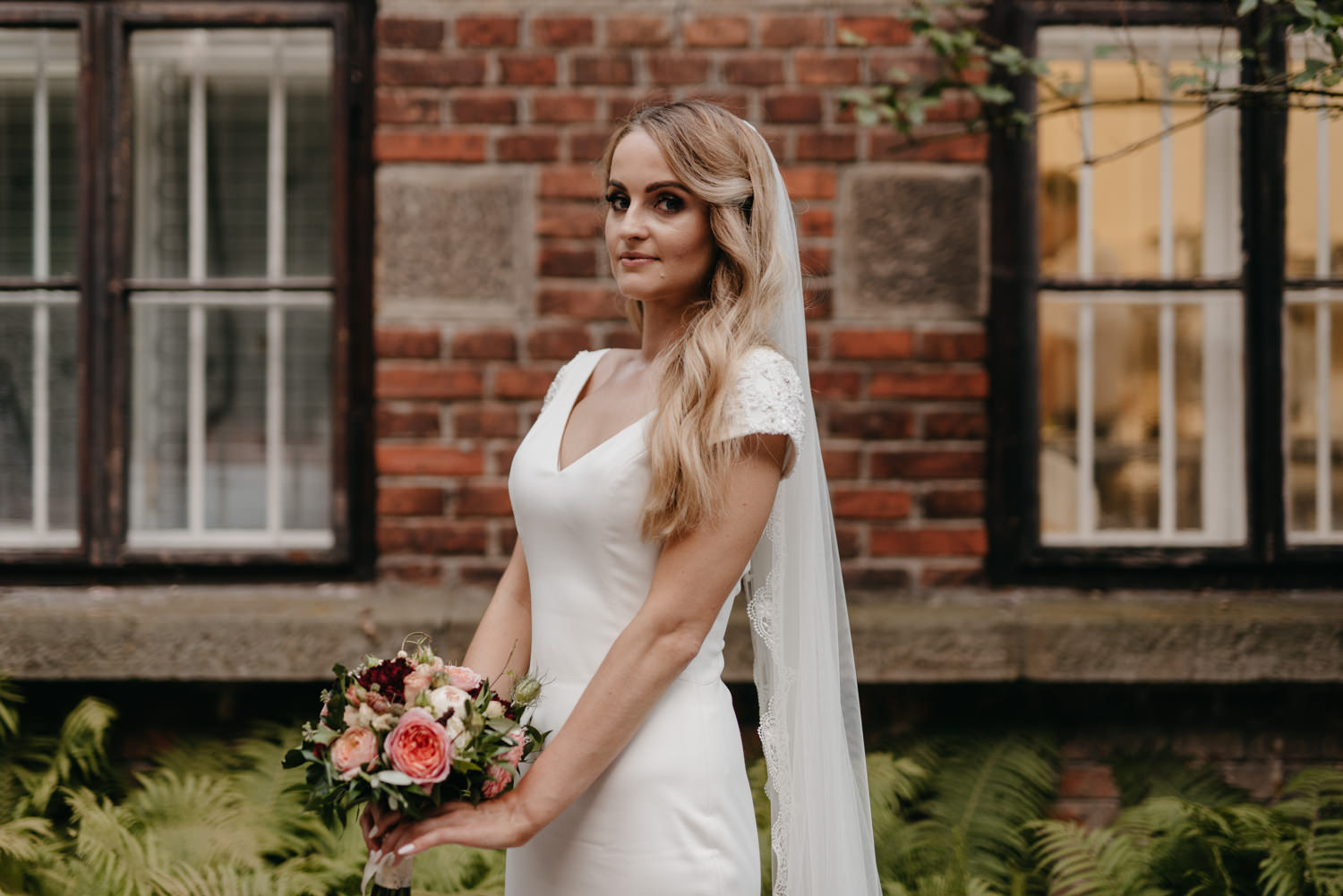 wesele w pałacu żeleńskich, pałac żeleńskich, wesele w plenerze, wesele pod chmurką, ślub plenerowy, ślub pod krakowem w plenerze, piękny rustykalny ślub, świetna zabawa na weselu, lmfoto