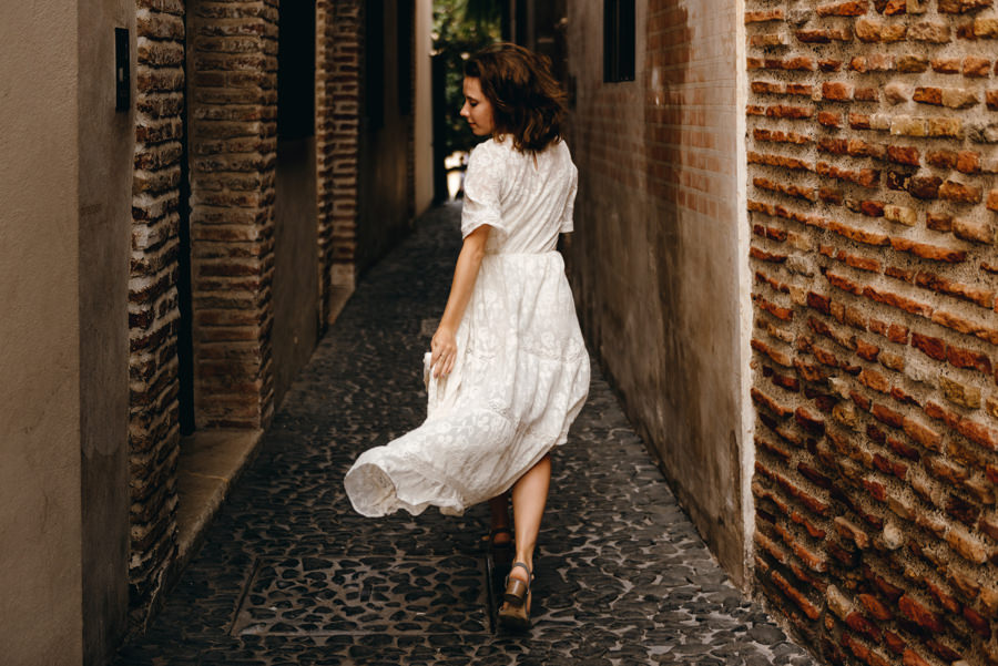 sesja ślubna w hiszpanii, zagraniczny plener ślubny, lmfoto, plener w Maladze, malaga sesja ślubna, plenerowa sesja za granicą, plener ślubny w Hiszpanii, suknia ślubna, panna młoda, uciekająca panna młoda