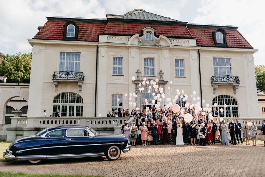 stylowe wesele, pałac goetz, samochód do ślubu, eleganckie auto, hudson hornet do ślubu