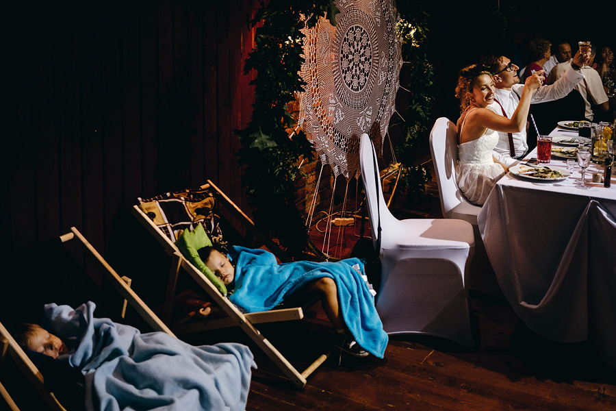 stodoła w kąśnej dolnej, alternatywne miejsce na wesele, ślub 