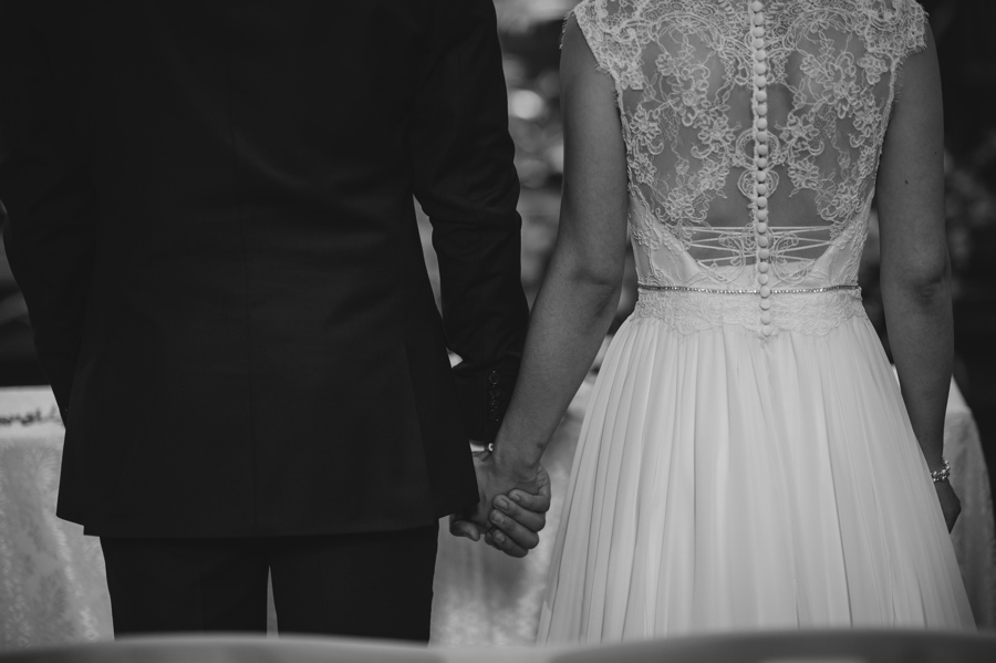 dlonie uscisk milosc