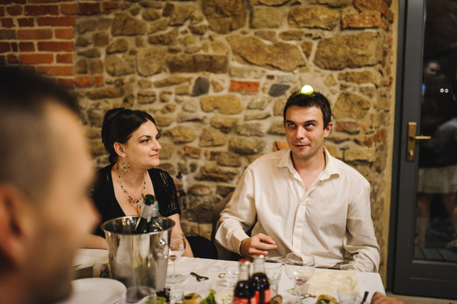 gosc weselny swieczka humor