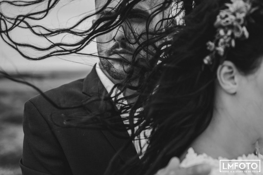 wiatr portret marynarka suknia