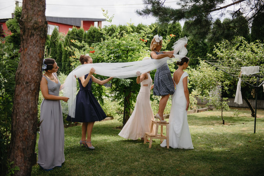 przygotowania rodzina welon ogrod