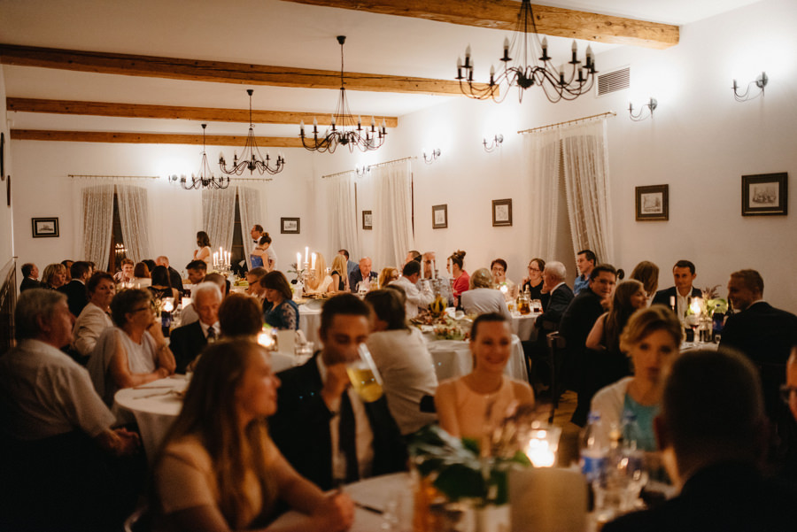 dwor w brzeznej przyjecie