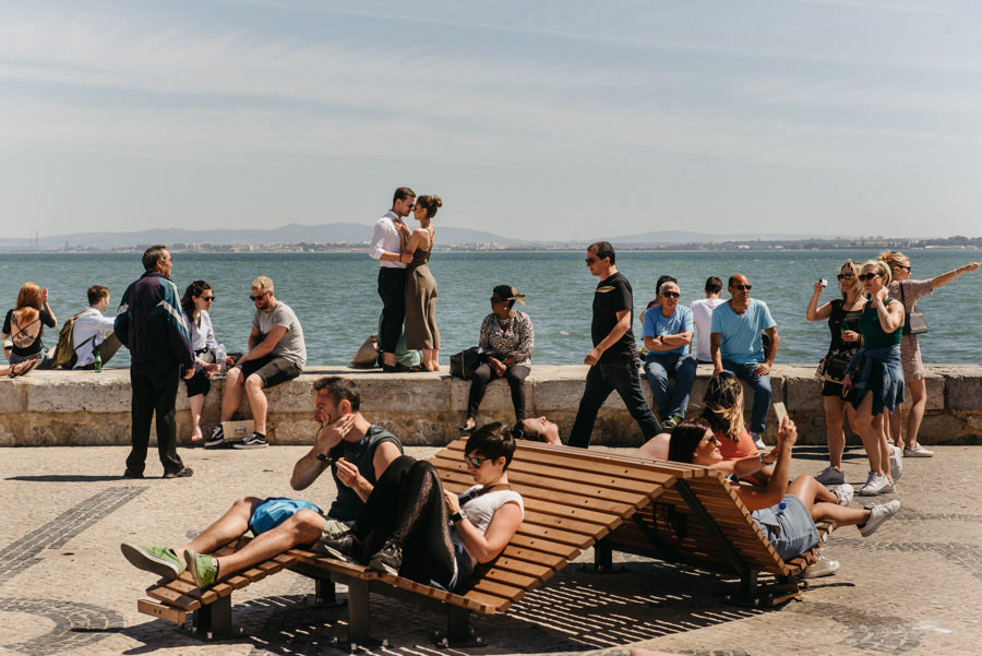 morze para lawki lezaki ludzie