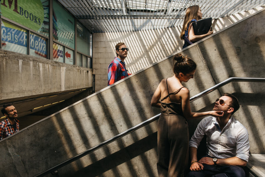 metro ludzie schody ruchome