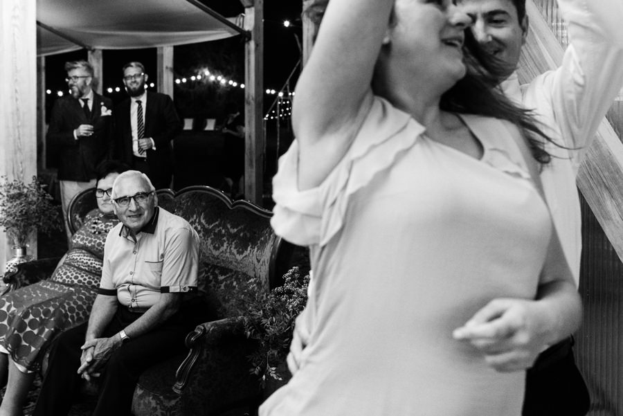 stodoła wszystkich świętych wesele, impreza, tańce na parkiecie