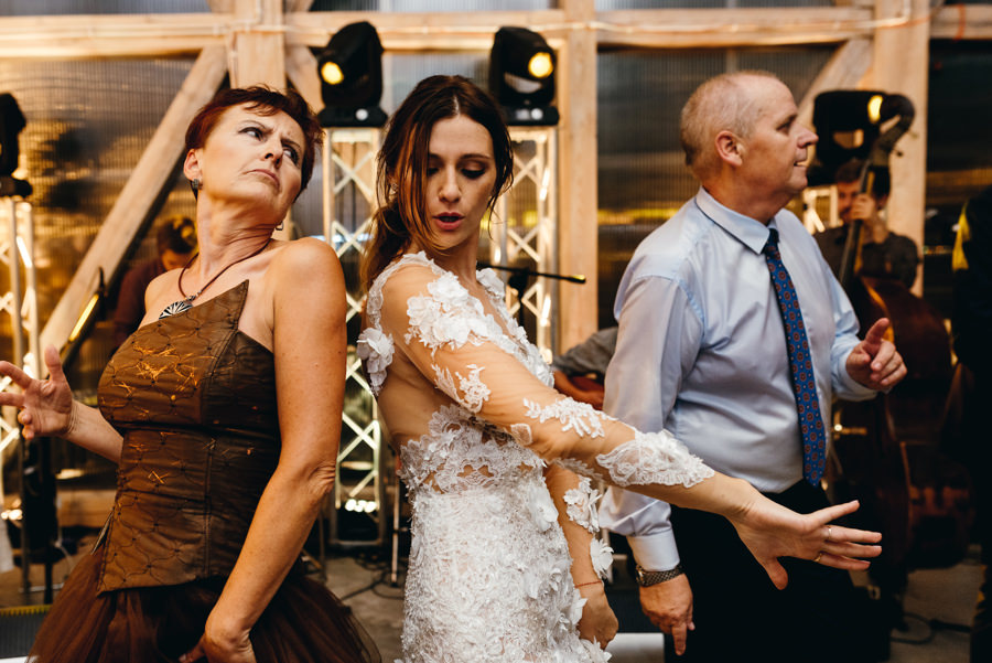 stodoła wszystkich świętych wesele, tańce hulańce, impreza