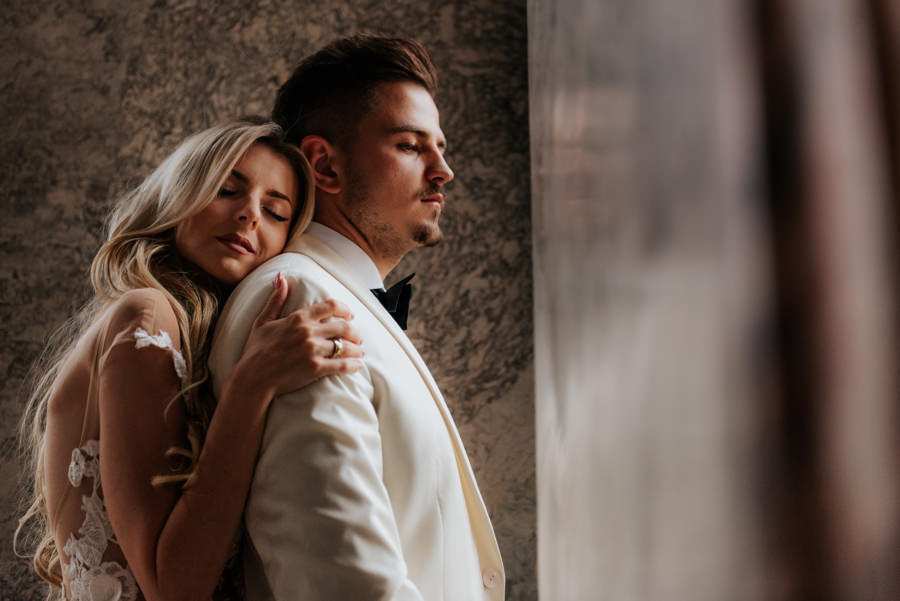 opactwo cystersów, sesja ślubna, sesja plenerowa, plener ślubny, lmfoto