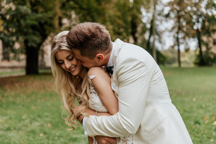 opactwo cystersów, sesja ślubna, sesja plenerowa, plener ślubny, lmfoto