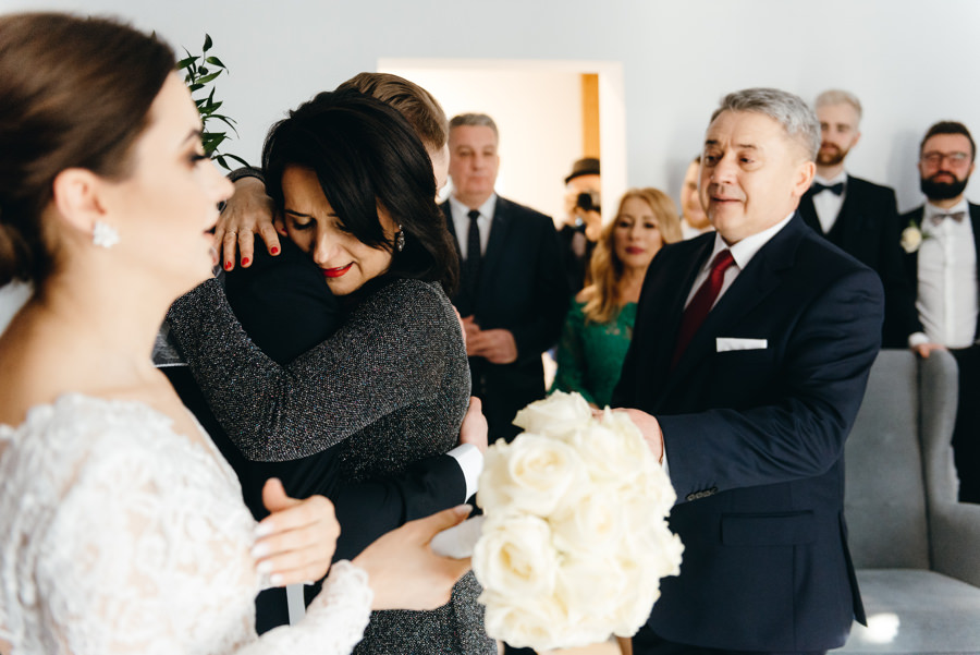 blogosławieństwo rodziców, wzruszajacy moment, reportaż ślubny