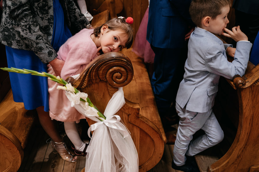 folwark zalesie, sesja ślubna, reportaż ślubny, sukienka, panna młoda, pan młody, wesele z pięknym widokiem