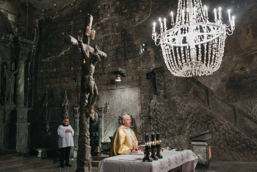 ceremonia w kopalni, kopalnia soli w wieliczce, piękne wesele w wieliczce