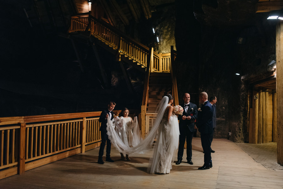 ceremonia w kopalni, kopalnia soli w wieliczce, piękne wesele w wieliczce