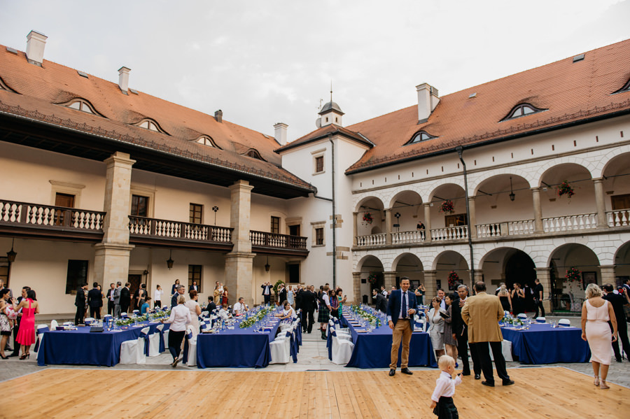 zamek w niepołomicach, wesele w niepołomicach, klasyczne wesele, eleganckie wesele