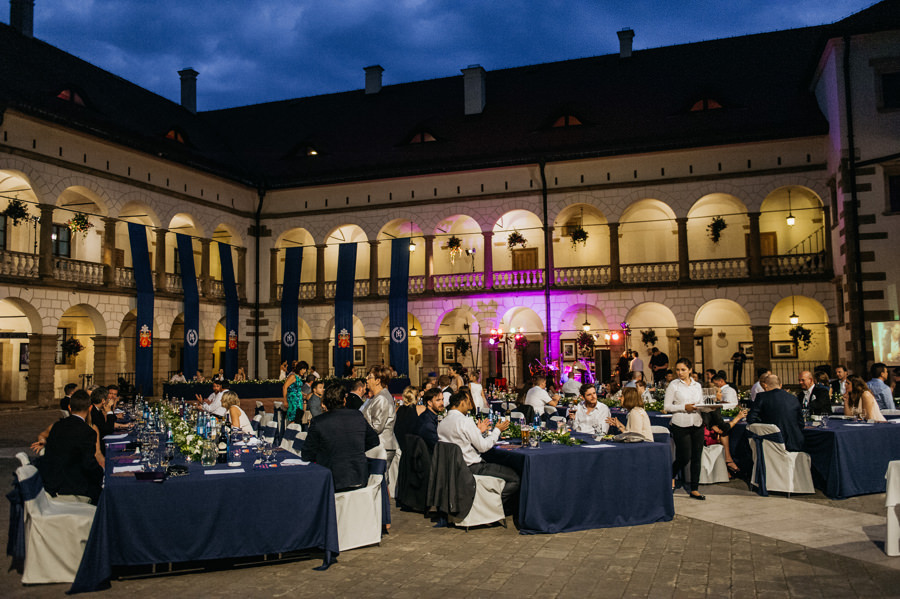 zamek w niepołomicach, wesele w niepołomicach, klasyczne wesele, eleganckie wesele