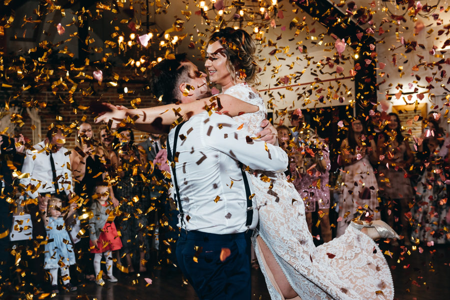 dwór kociołek wesele, wesele w Dobczycach, sale weselne w małopolsce