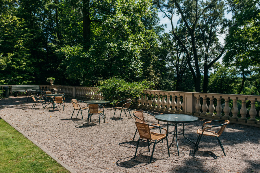 okolica dworu sieraków