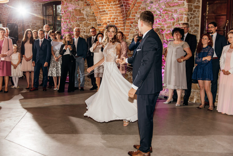 piękne miejsce na ślub, oaza leńcze, dolina cedronu leńcze