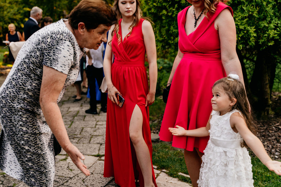 ojcowski dworek, ślub pod krakowem, sesja w ojcowie, klimatyczne miejsce na przyjęcie