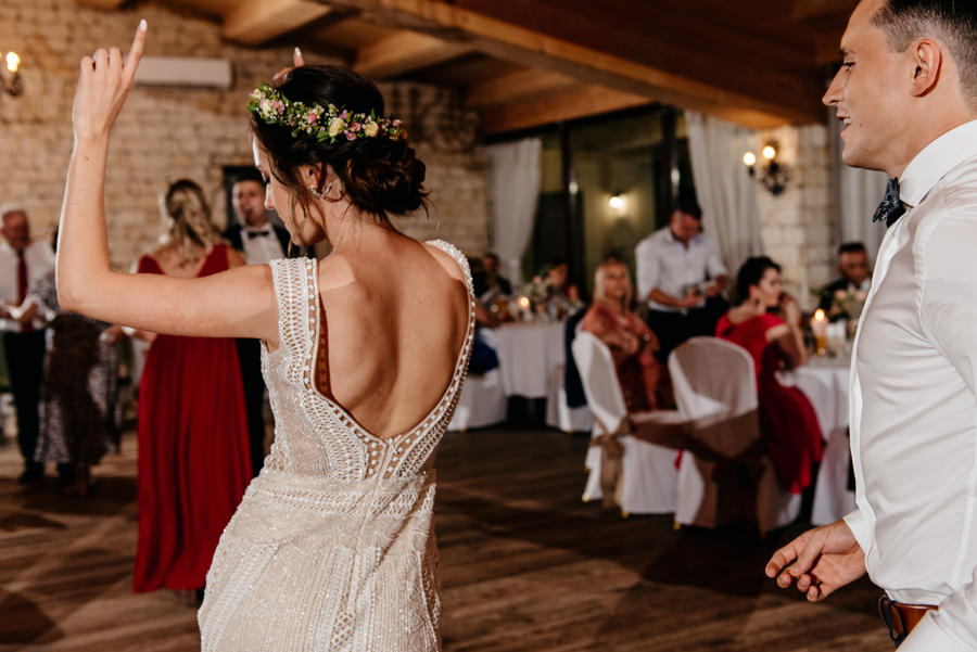 ojcowski dworek, ślub pod krakowem, sesja w ojcowie, klimatyczne miejsce na przyjęcie