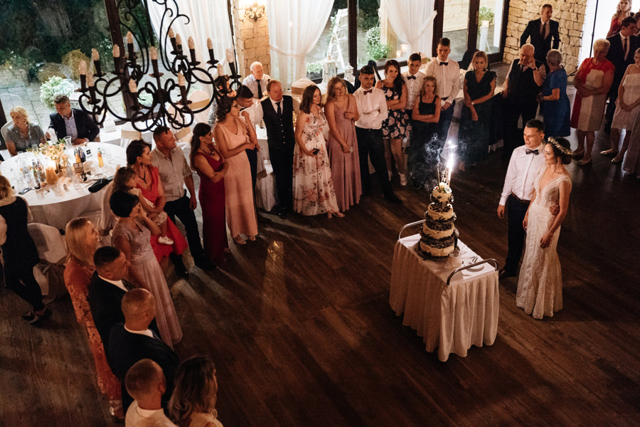 ojcowski dworek, ślub pod krakowem, sesja w ojcowie, klimatyczne miejsce na przyjęcie