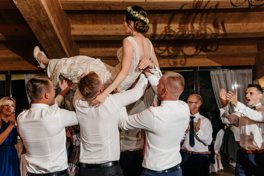 ojcowski dworek, ślub pod krakowem, sesja w ojcowie, klimatyczne miejsce na przyjęcie