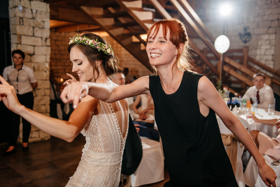 ojcowski dworek, ślub pod krakowem, sesja w ojcowie, klimatyczne miejsce na przyjęcie