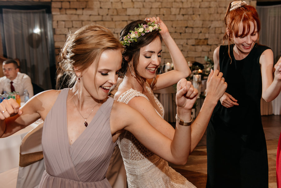 ojcowski dworek, ślub pod krakowem, sesja w ojcowie, klimatyczne miejsce na przyjęcie