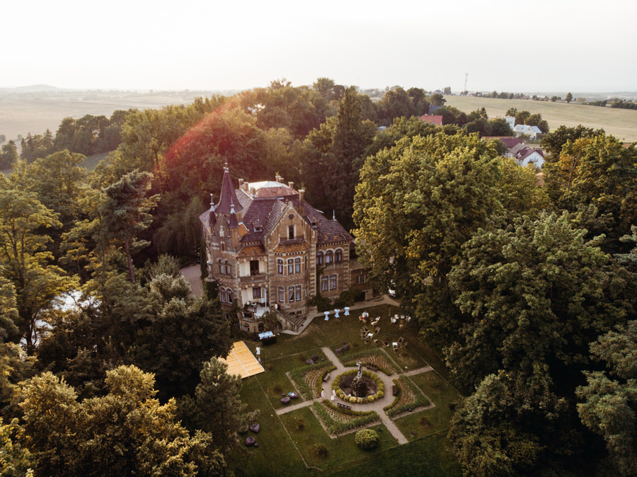 pałac żeleńskich grodkowice, wesele w plenerze