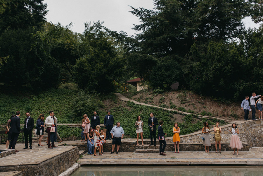 ślub przy basenie, ślub w plenerze