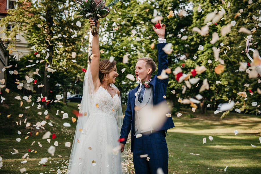 dwór sieraków wesele plenerowy ślub w dworze sieraków ślub w plenerze sesja plenerowa w krakowie ślub z wedding plannerem