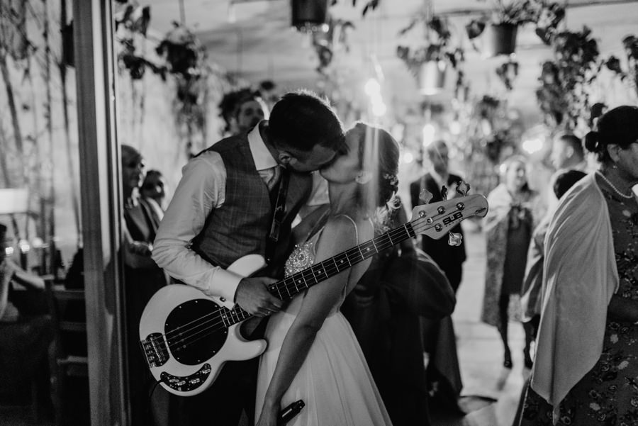 oczyszczalnia miejsce, reportaż ślubny, zdjęcia ślubne , ludwików, lmfoto, para młoda, panna młoda, lmfoto