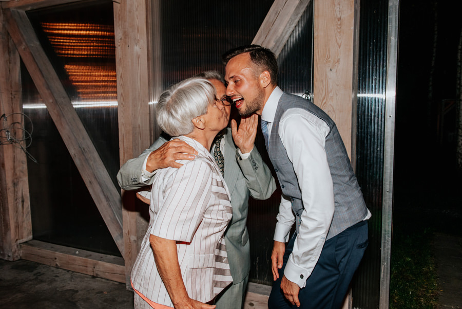 oczyszczalnia miejsce, reportaż ślubny, zdjęcia ślubne , ludwików, lmfoto, para młoda, panna młoda, lmfoto