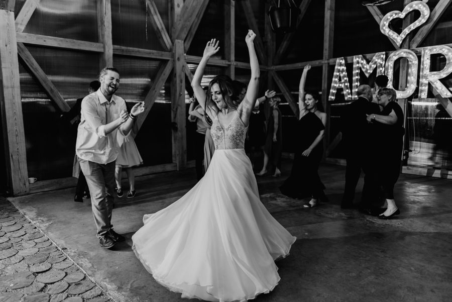 oczyszczalnia miejsce, reportaż ślubny, zdjęcia ślubne , ludwików, lmfoto, para młoda, panna młoda, lmfoto