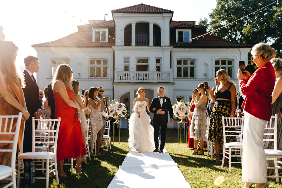 pałac czosnowskich, wesele w pałacu, ślub kościelny w plenerze, dekoracje rock'n'flowers