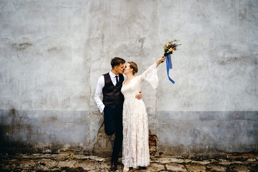 sady albigowa, rustykalna stodoła, wesele w sadach, rustykalne wesele, dekoracje slubne