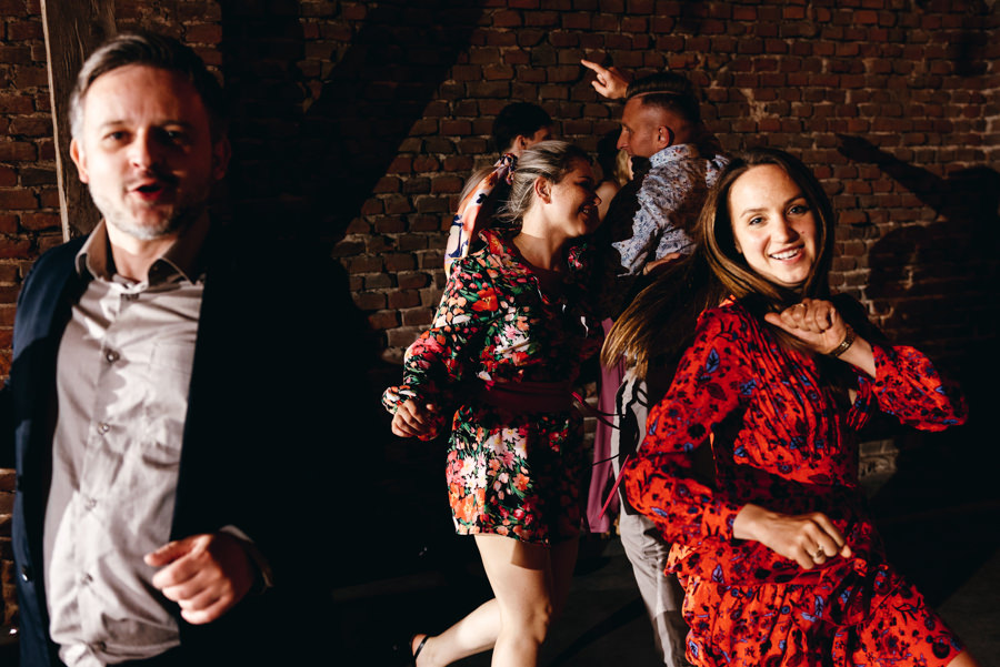 wesele w sadach albigowa