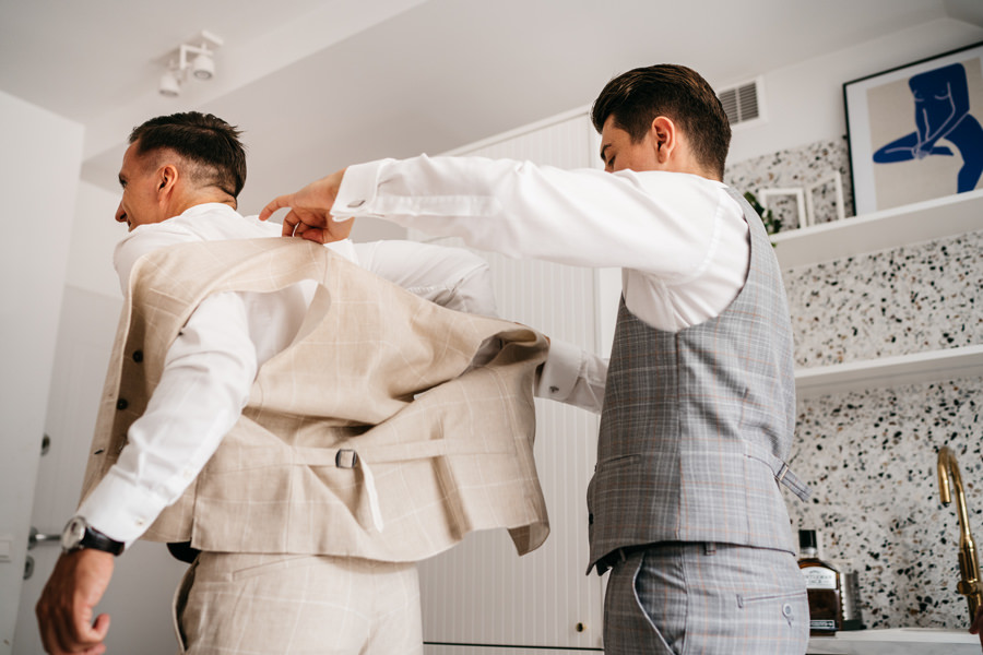 ogrod w brzoskiwni, slub w krakowie, krakow zdjecia, wesele plenerowe, para mloda