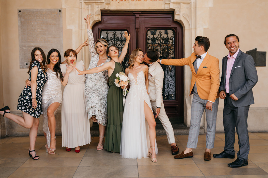 ogrod w brzoskiwni, slub w krakowie, krakow zdjecia, wesele plenerowe, para mloda