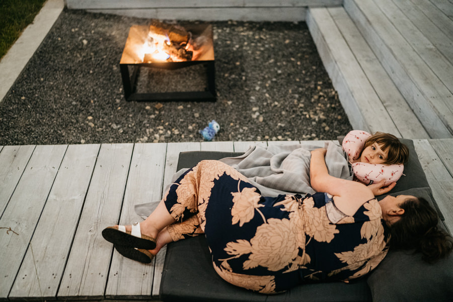 ogrod w brzoskiwni, slub w krakowie, krakow zdjecia, wesele plenerowe, para mloda