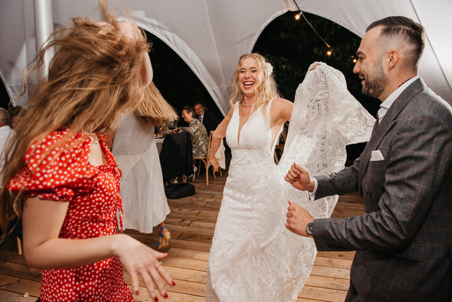 krakow ślub, ślub w marcyporebie, wesele pod krakowem, wesele w Marcyporebie, para mloda, slub po krakowsku