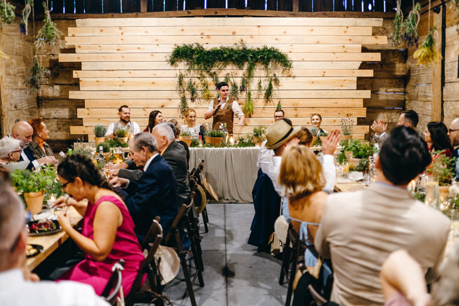 lipowe siedlisko stodola weselna, rustykalne wesele