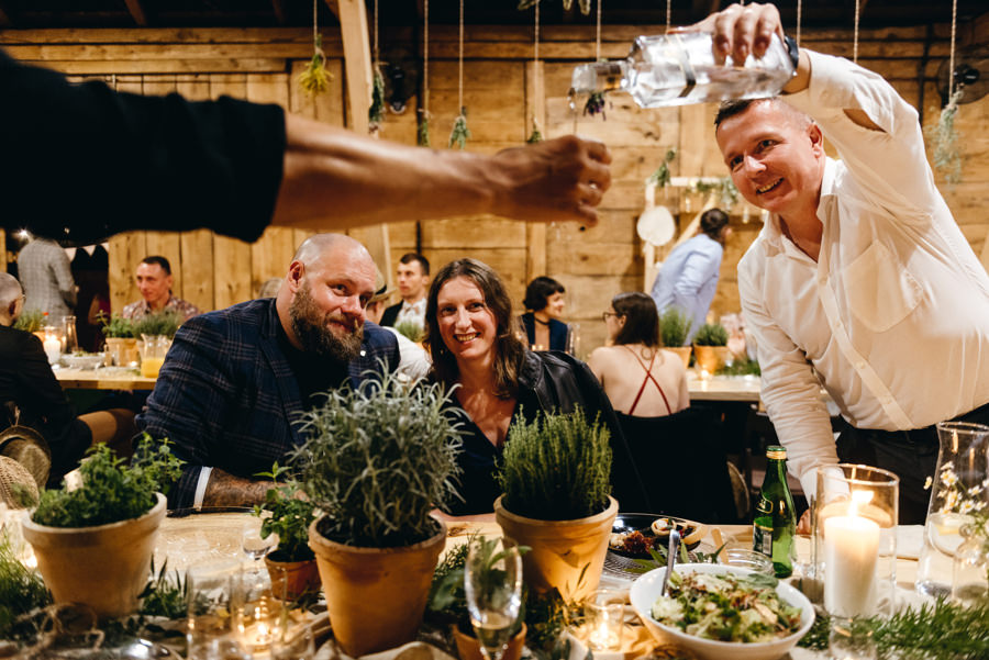 lipowe siedlisko stodola weselna, rustykalne wesele, szalona impreza weselna