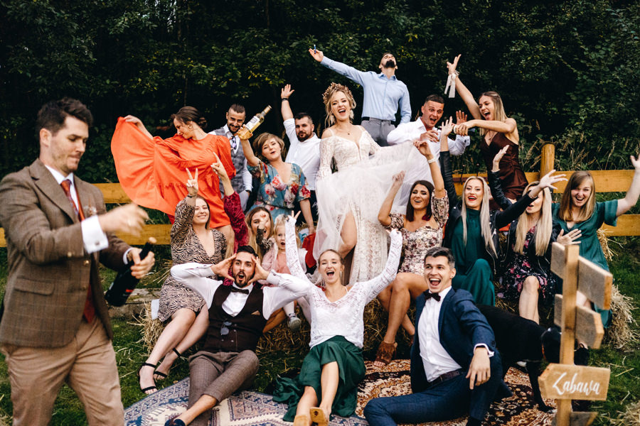 wesele w stylu boho, slub w plenerze, suknia slubna boho marta trojanowska